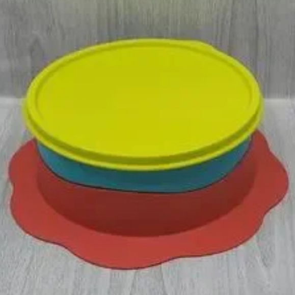 Tupperware Children's Kid's Feeding Dish Bowl w/ Suction Cup Base & Seal Primary - Picture 16 of 16